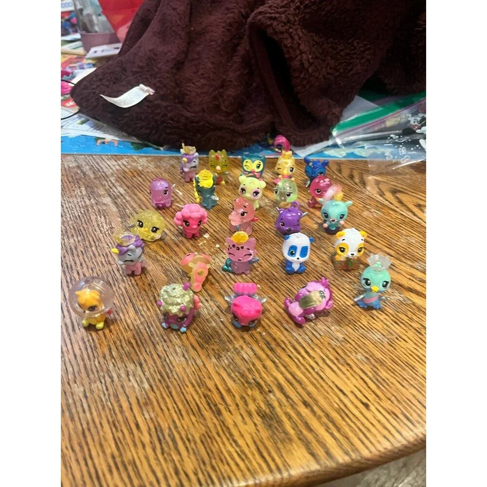 Shopkins lot of 25 toys